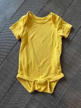 Kyte BABY Pineapple Bodysuit